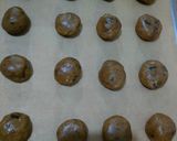 Foto langkah ke 4 dari resep Gluten Free Chocolate Cookies.