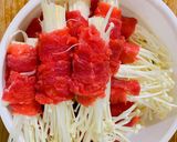 Hình bước làm 1 của món Bò cuộn nấm kim châm sốt chua ngọt