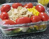 A picture of step 5 of [Diet Series] Avocado Tofu Tuna Salad with Boiled Egg, Cherry Tomatoes, and Corn.