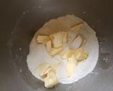 Une image de l'étape 2 de Pâte brisée au raisin blanc.