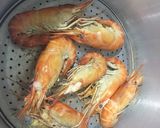 Foto langkah ke 1 dari resep Udang Oseng Telur.