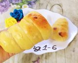 Hình bước làm 7 của món Bánh mì xoắn ốc nhân kem