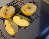Une image de l'étape 1 de Compote de pommes et clémentines à la cannelle.