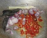 Foto langkah ke 1 dari resep Sambal cumi pedas manis.