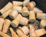 Hình bước làm 2 của món Măng kho cay