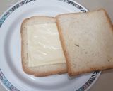 A picture of step 2 of French toast.