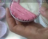 Foto langkah ke 3 dari resep Bolu Kukus Mekar Buah Naga.