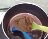 Foto langkah ke 2 dari resep Cinnamon Hot Chocolate.