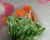Foto langkah ke 1 dari resep Tumis sayur pelangi.