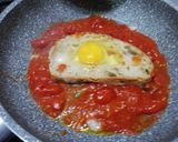Foto del passaggio 2 della ricetta Uovo sotto copertura 🥚🍳🍅🍞