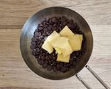Csokis croissant gluténmentesen recept fázis 3 fotója