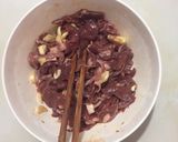 Hình bước làm 1 của món Tim lợn xào hành tây