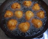 A picture of step 2 of Bhalla papdi chat.