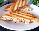 Une image de l'étape 3 de Croques monsieur saumon et thon 😋.