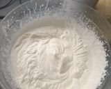 Une image de l'étape 43 de Entremets fraise-pistache.