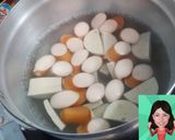 รูปขั้นตอนการทำที่ 3 ของ ยำหมูยอไส้กรอก ใส่ซอสพริก #6