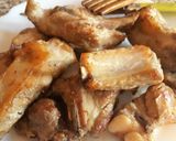 A picture of step 2 of Pork Ribs in Sauce.