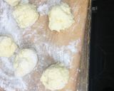 A picture of step 4 of Irish potato flat bread🍽🥔.