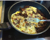 Foto del paso 3 de la receta: Revuelto de morcilla con frutos secos