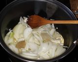 Foto del paso 1 de la receta: Sopa de cebolla