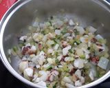 Foto del paso 2 de la receta: Arroz caldoso de pulpo, calamar y calabacín
