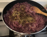 Foto del paso 4 de la receta: Budín de cebolla morada