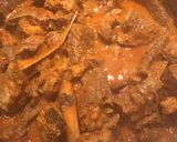 A picture of step 3 of Beef Rendang.