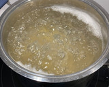 Foto del paso 1 de la receta: Macarrones a la carbonara con nata sin bacon