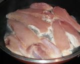 Foto del paso 1 de la receta: Pollo al verdeo con papas