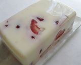 A picture of step 5 of Creamy Milk Kanten Jelly with Fruit.