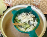 Foto langkah ke 4 dari resep Sop Ayam Pak Min Klaten.