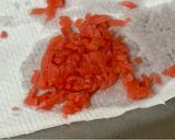 A picture of step 2 of Japanese Egg Flower Sushi.