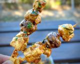 Foto del paso 5 de la receta: Brochetas de Pollo Satay y Champis