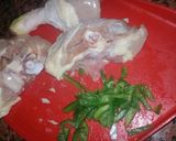 Foto del paso 1 de la receta: Pollo relleno con pimiento y aderezo😄(con lo de la heladera rápido)