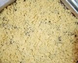 Foto langkah ke 7 dari resep Streusel Banana Brownies.