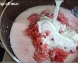 A picture of step 2 of Gajar ka Halwa.