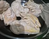 Foto langkah ke 1 dari resep Ayam Suwir untuk Isian Lemper.