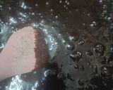 Gambar langkah 4 resipi Donut Brownies.