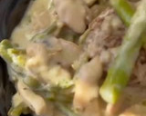 Foto del paso 5 de la receta: Pollo cremoso con espárragos