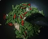 Foto langkah ke 3 dari resep Tumis Sawi Putih dan Kacang Panjang.