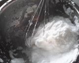 Foto langkah ke 2 dari resep Resep Fluffy Souffle Pancake (Pancake super empuk ala Jepang).