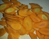 Foto langkah ke 1 dari resep Tumis Bunga Kol & Wortel.