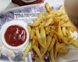 A picture of step 6 of Kfc style chicken garlic fries.