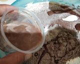 Foto langkah ke 4 dari resep Cupcake coklat tabur keju.