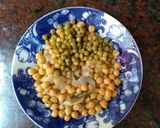 Foto del paso 1 de la receta: Ensalada de legumbres y fiambres