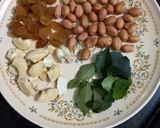 મસાલા ખીચડી(Masala Khichdi Recipe in Gujarati) રેસીપી સ્ટેપ1ફોટો