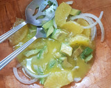 Foto del paso 3 de la receta: Ensalada de espinacas y arúgula con naranja
