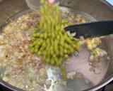 Foto del paso 2 de la receta: Merluza, habitas y sopa de guisantes