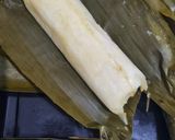 Foto langkah ke 5 dari resep Lontong Rice Cooker Bungkus Daun Pisang.