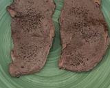 Foto del paso 2 de la receta: Filete de ternera con portobello y salsa cremosa de gorgonzola y cebollino